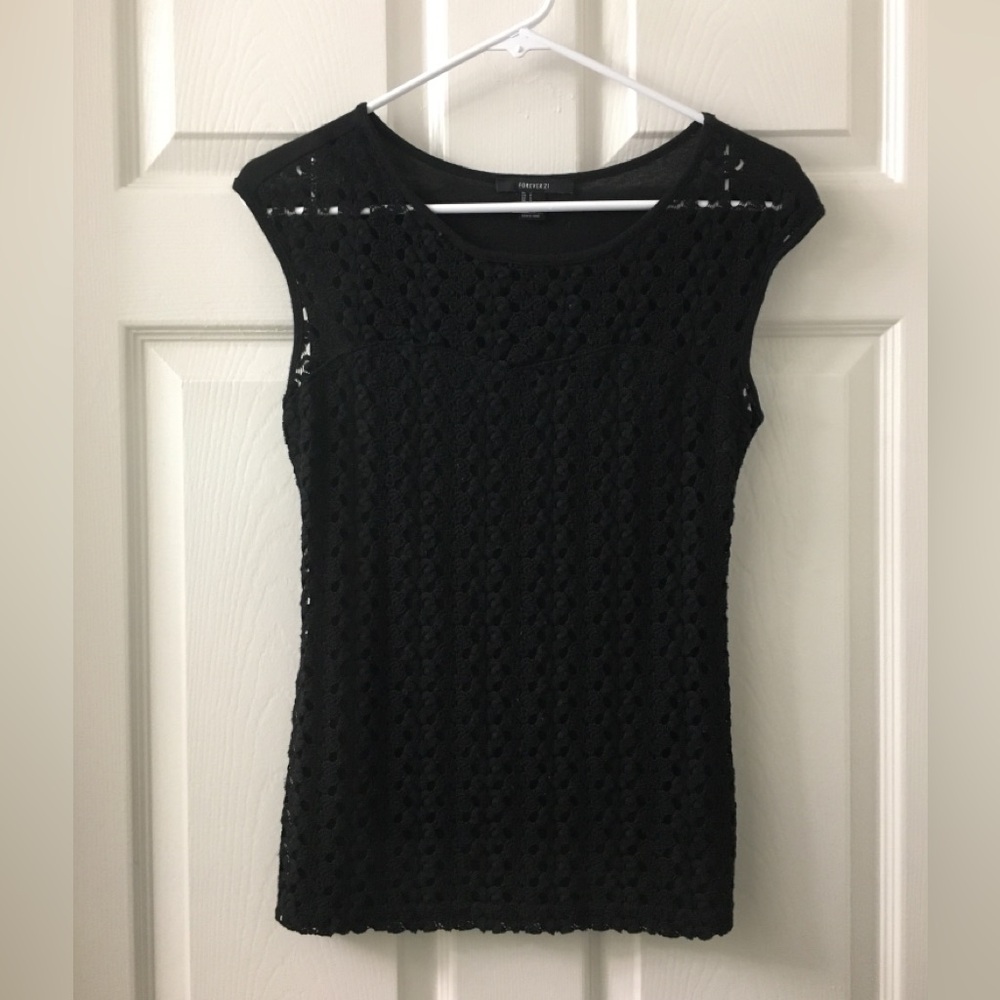 Sleeveless Top W/Crocheted Front